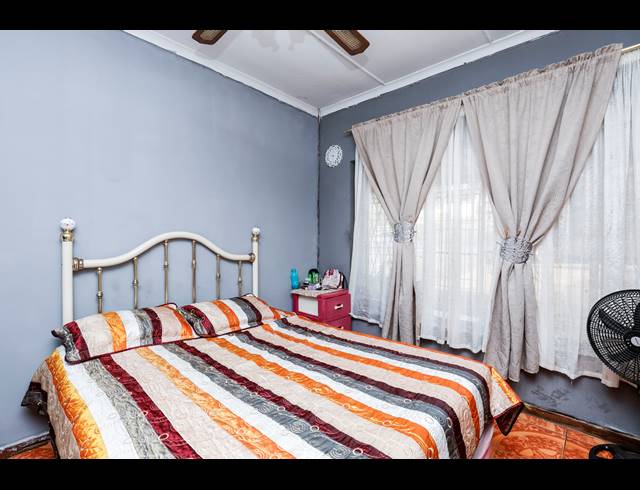 5 BEDROOM FREEHOLD FOR SALE IN PALMIET